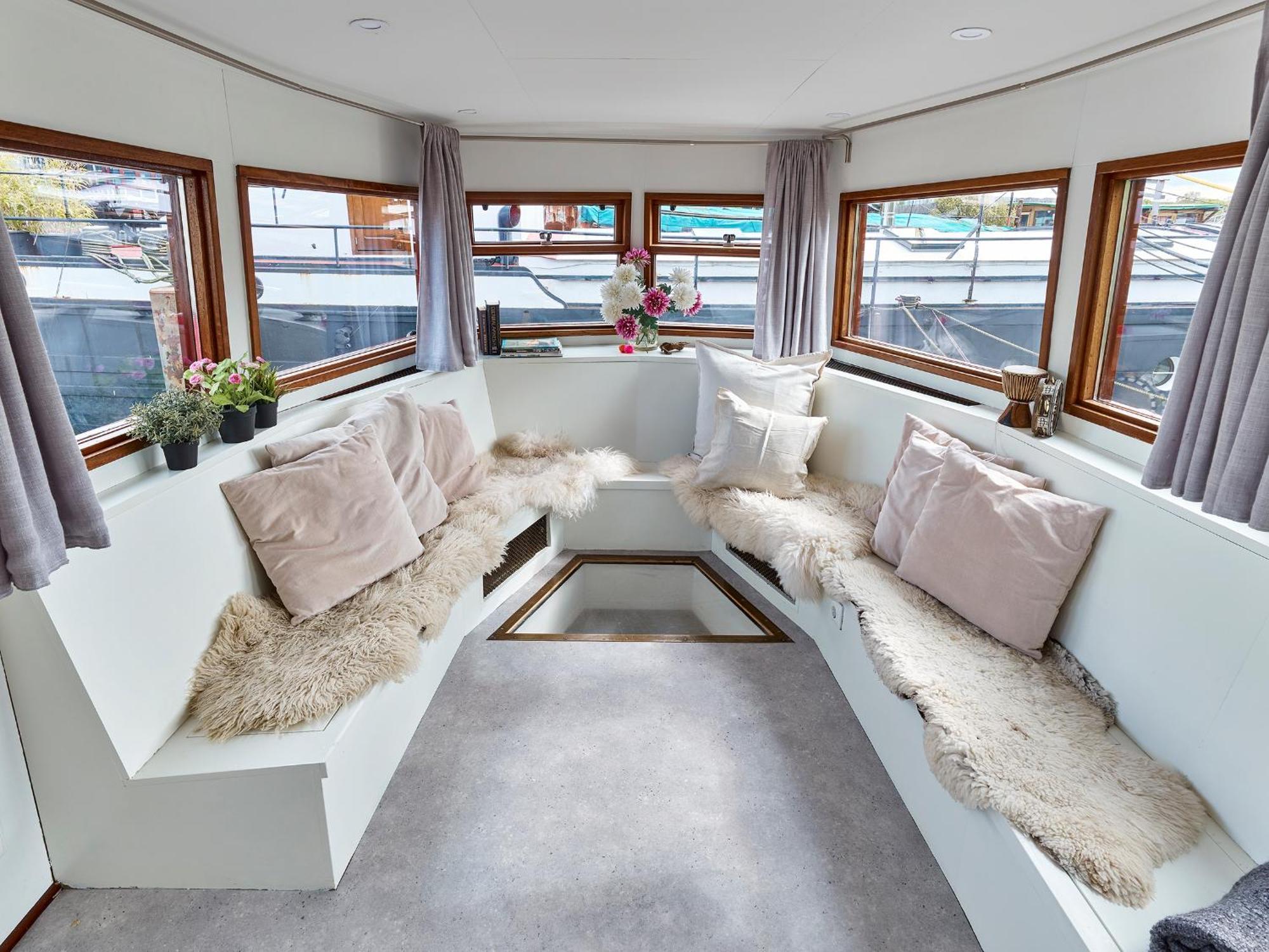 Your Houseboat Amsterdam Hotel Exterior photo