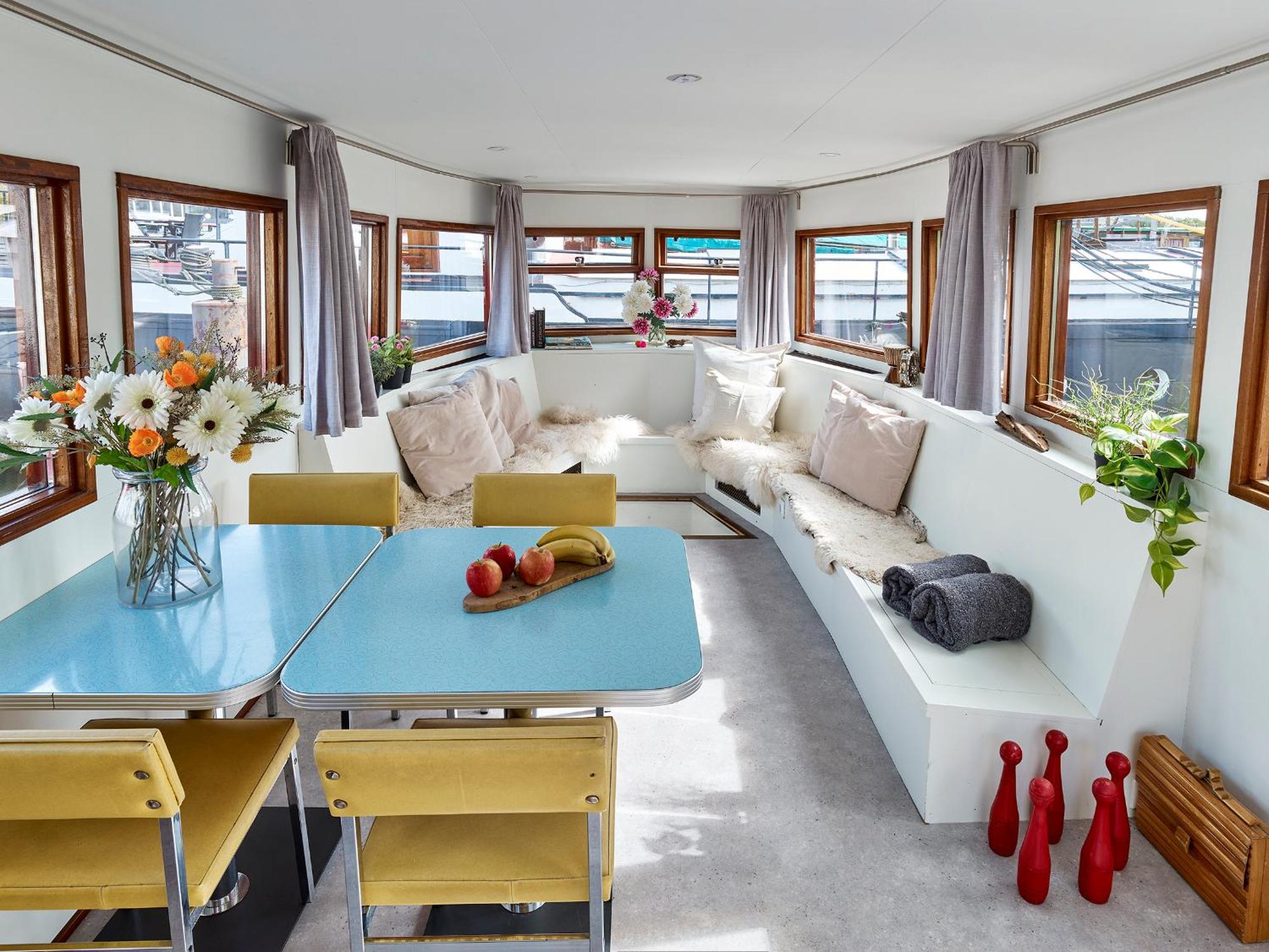 Your Houseboat Amsterdam Hotel Exterior photo